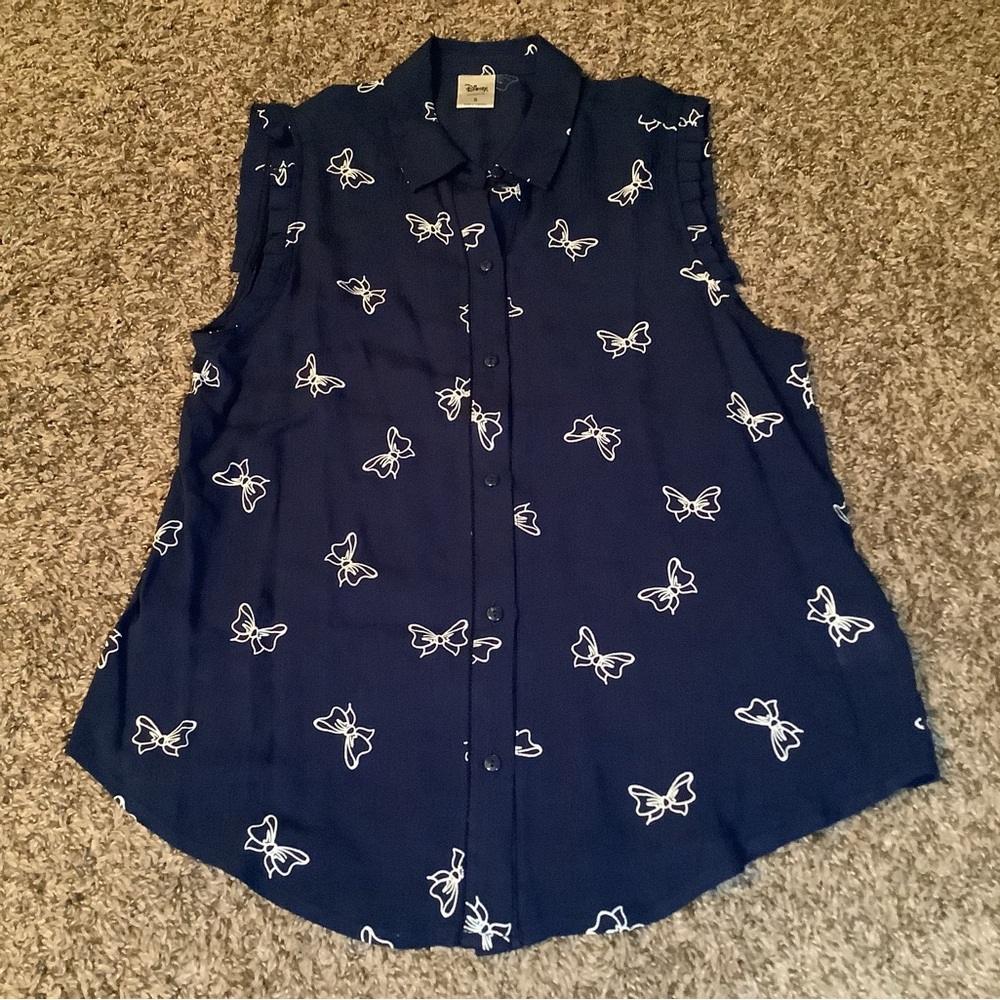 Disney lc lauren conrad sleeveless button up blouse, bow pattern, navy, size: S